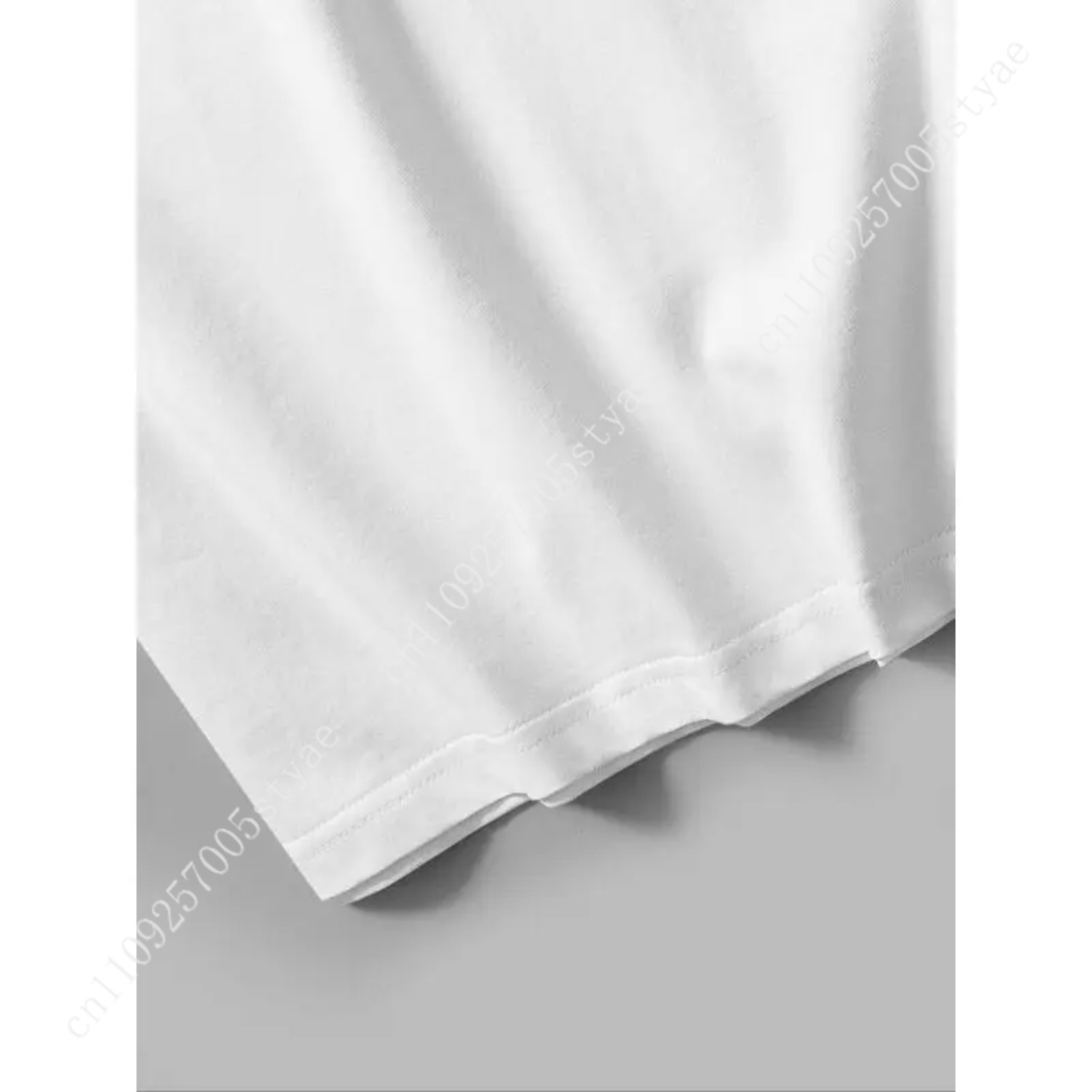 Мужская футболка свободного кр – обзор и цена Tee Graphic Print